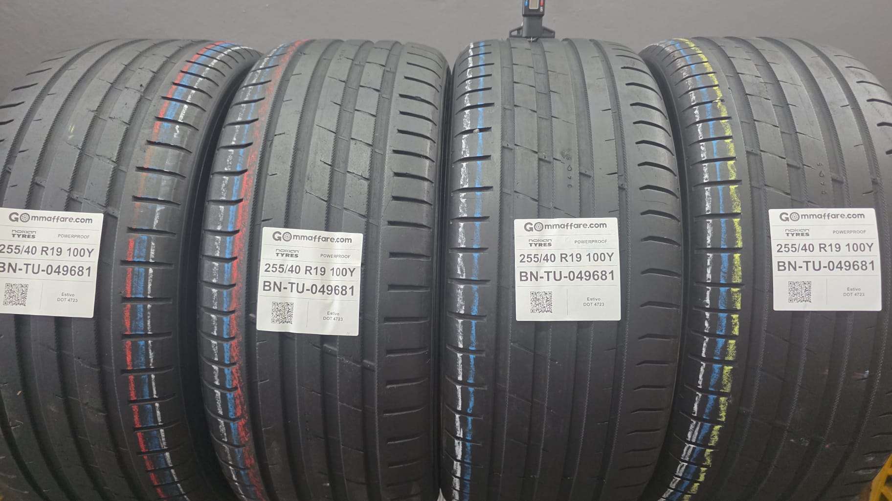 Nokian Tyres POWERPROOF 255/40 R19